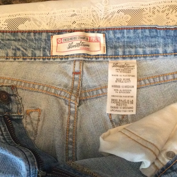 Vintage Signature Levi Strauss Stretch Mid Rise Straight Leg Jeans - Picture 8 of 15